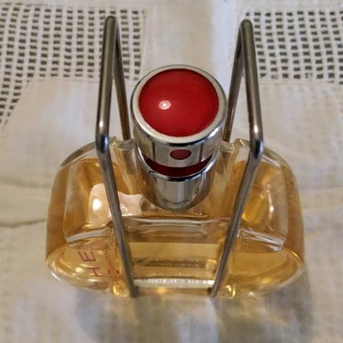 Che Pour Elle Chevignon 50ml like new, discontinued