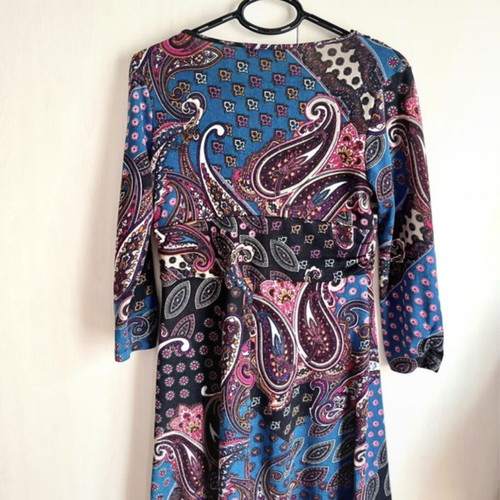 BSB winter dress like new, colorful with 3/4 sleeves