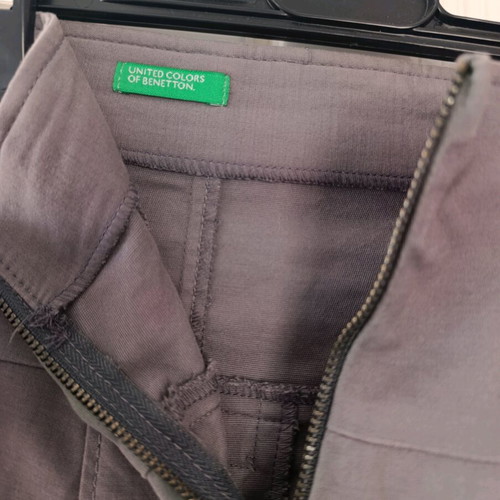 Benetton pencil cotton grey skirt like new