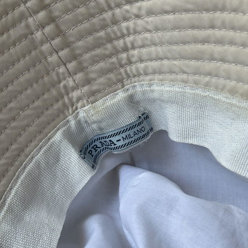Prada bucket hat like new, beige