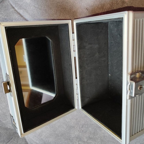 Mini aluminum jewelry box with mirror and key