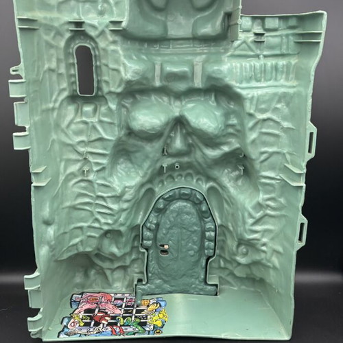 Castle Grayskull Shell 1981 vintage, like new