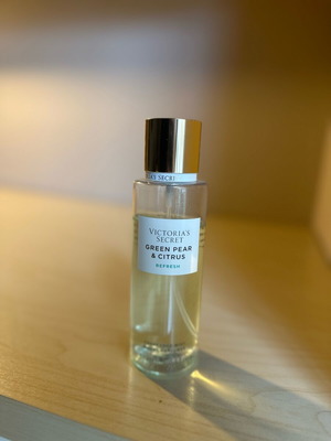 Victoria’s Secret body mist σαν καινούργιο, Green pear και citrus