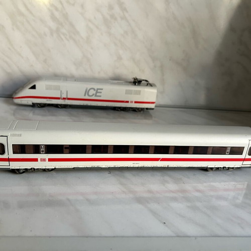 Marklin digital ICE HO train engine and one car used, for repair or parts