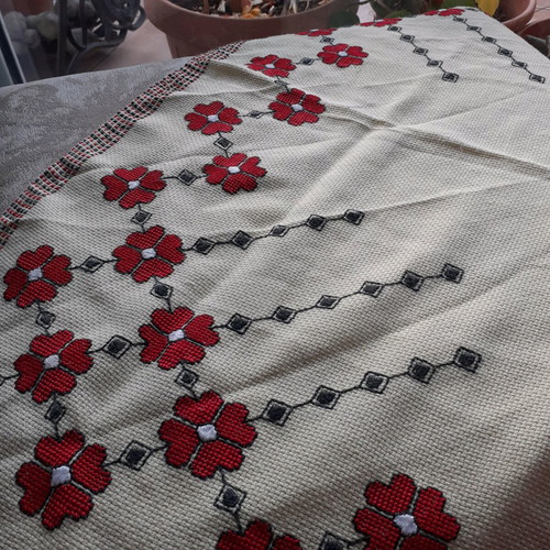 Hand embroidered tablecloth like new, cross-stitch 72x66 cm