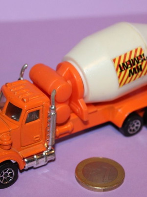 Hot Wheels Cement Mixer used metal miniature scale 1:60