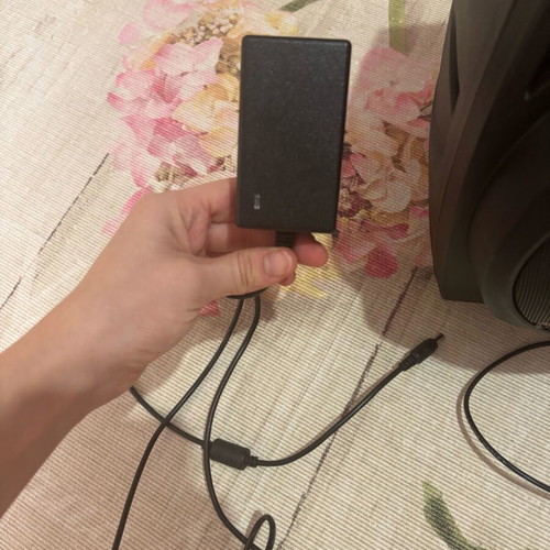 Akai speaker used with charger in good condition