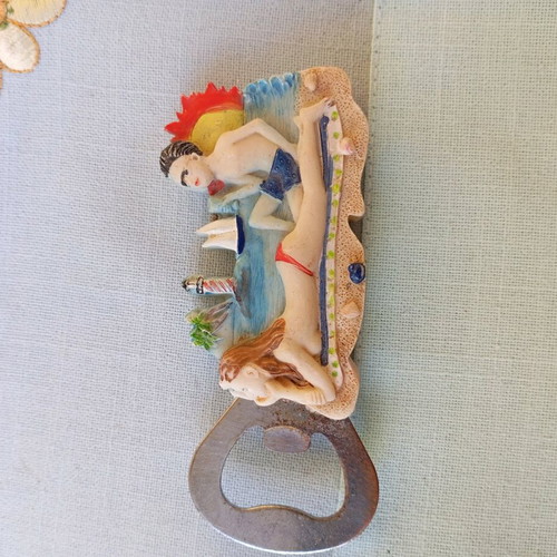 Magnet Bottle Opener with sea and little people design