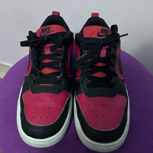 Nike Dunk Low kids sneakers size 39 like new, leather red and black