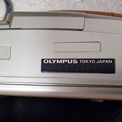 Olympus MJU III 120 35mm Point & Shoot Film Camera like new