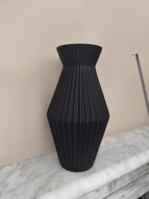 Black glass vase