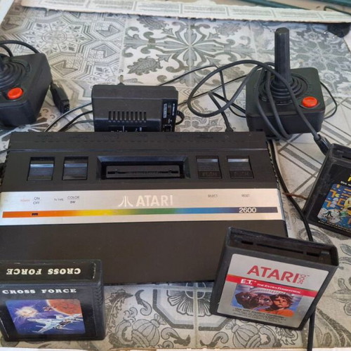 Atari 2600 Darth Vader console with 2 joysticks and 5 games