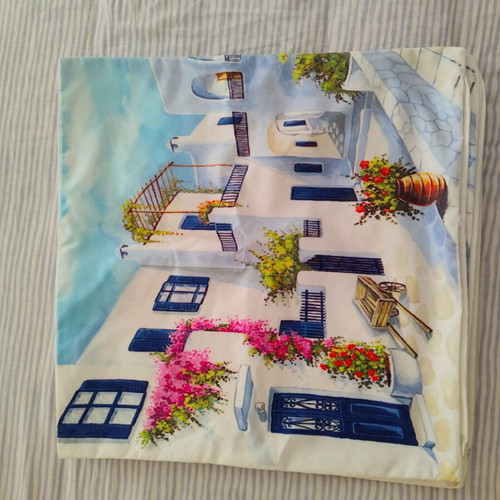 Decorative pillows like new with Santorini landscape print, set of 4