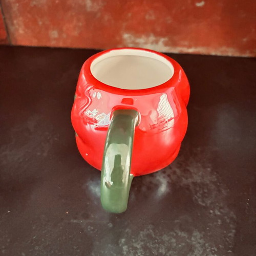 Tomato Mug new, juicy design