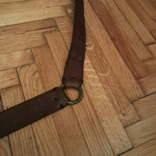 Levi's vintage full grain leather belt like new, brown, size 90
