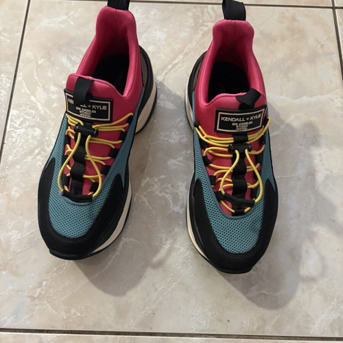 Kendall + Kylie Chunky Sneakers like new, multicolor, size 38
