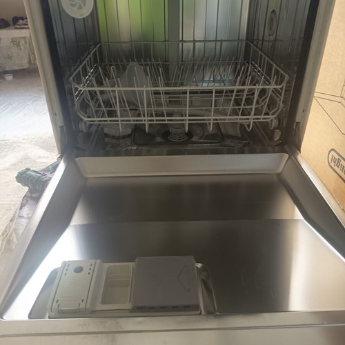Neff Built-in Dishwasher used, all programs work except occasional last rinse stop