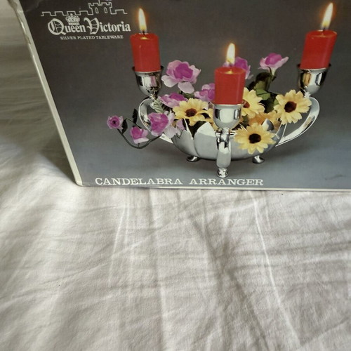 Silver decorative 3-candle holder with flower grate, queen Victoria-Regency Collection, new