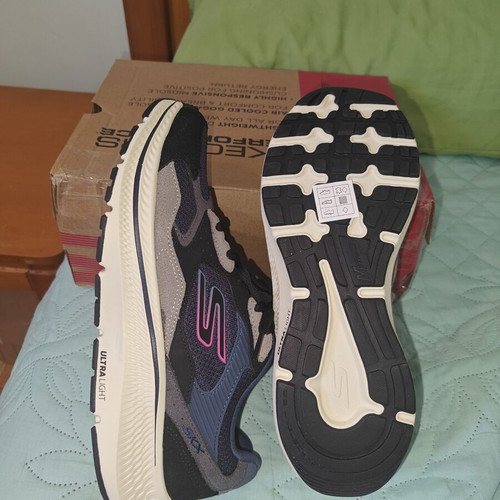 Skechers GO RUN Consistent 2.0 new women's athletic shoes size 38