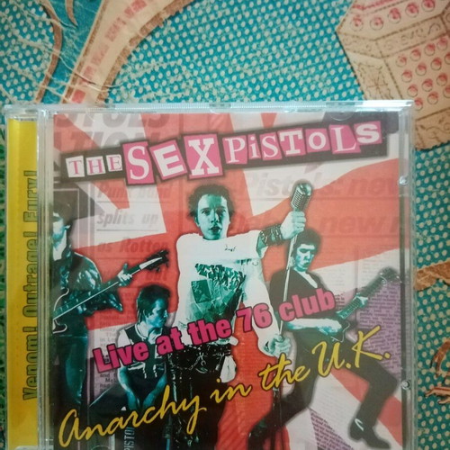 Sex Pistols Live at the 76 Club CD like new