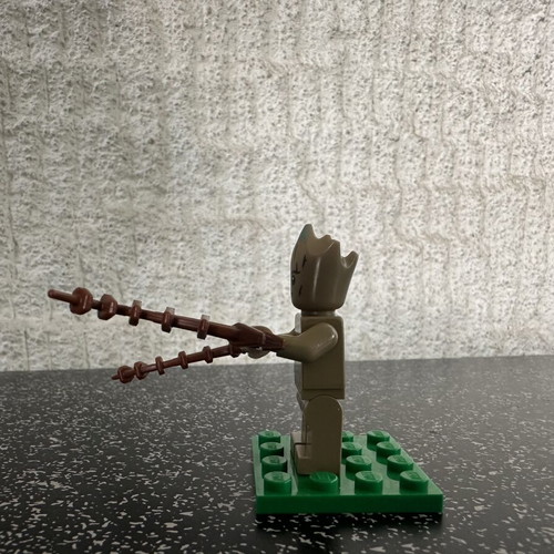 Lego Marvel Groot Teen Groot Dark Tan minifigure like new