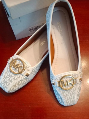 Michael Kors μπαλαρίνες καινούριες, άσπρες και γκρι