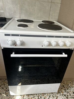 Ηλεκτρική κουζίνα λευκή με 4 εστίες και φούρνο μεταχειρισμένη
