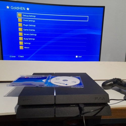 PlayStation 4 500GB SSHD σαν καινούργιο με 20 παιχνίδια και Gamebato Store