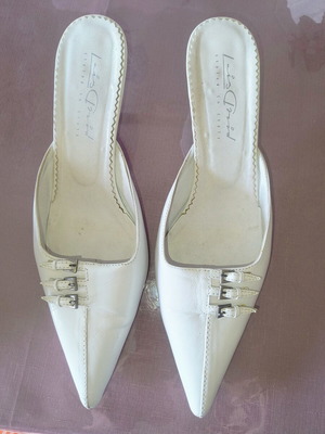 Leather shoes white size 40 like new
