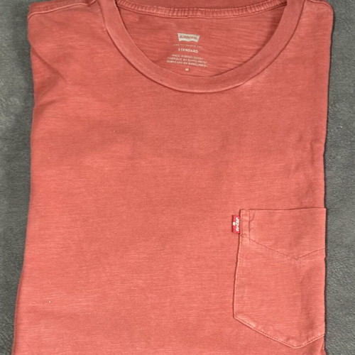 Levi's men's t-shirts and polo used, size M, assorted colors