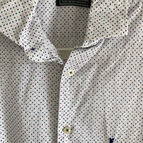 The Bostonians shirt like new with fine blue red pattern size M
