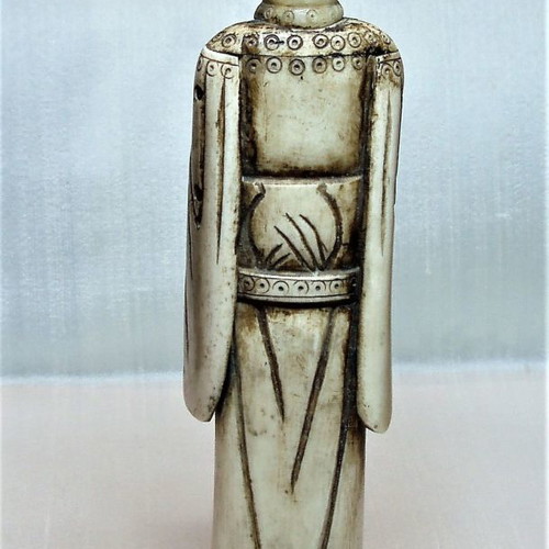 Carved bone seat of Tibetan official 18th-19th century used