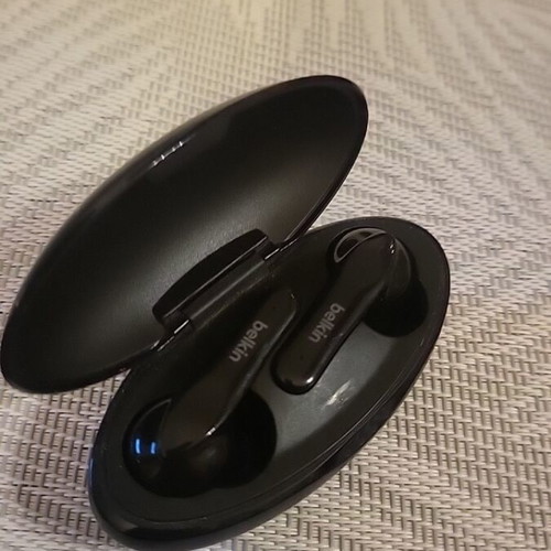 Belkin SoundForm Move Plus TWS earbuds like new