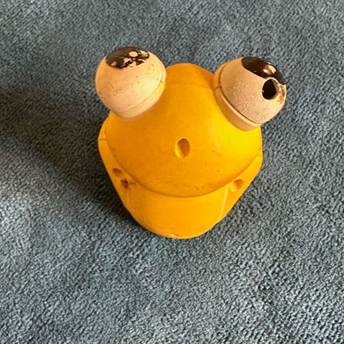 Vintage frog lighter used with retro design