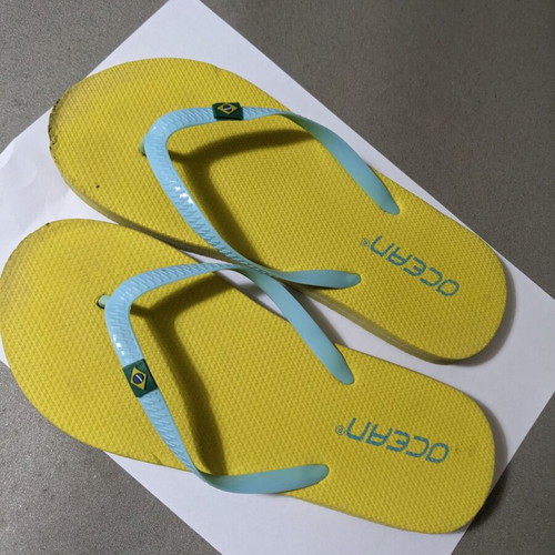 Flip flops girls' size 36 yellow like new