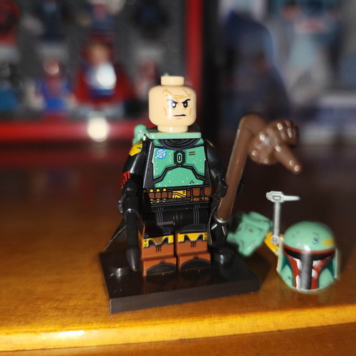 Boba Fett Repainted Armor figure like new with accessories