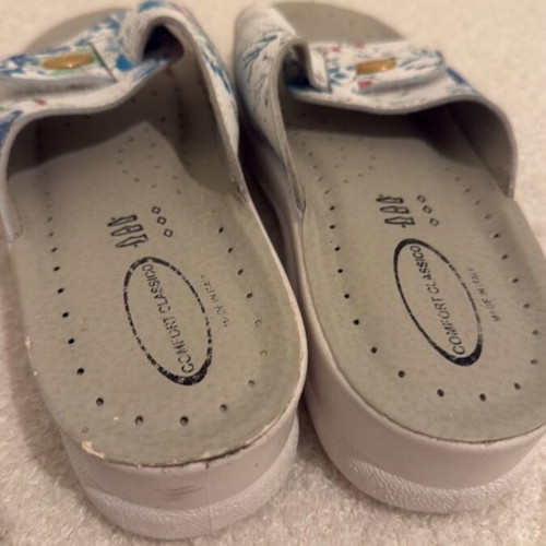 Slippers like new, size 38, colorful, very soft