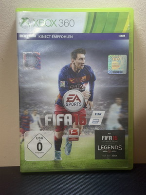FIFA 16 Xbox 360 used, good condition with light scratches