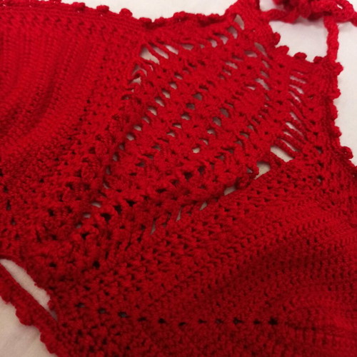 Handmade knitted bikini top size small new, red