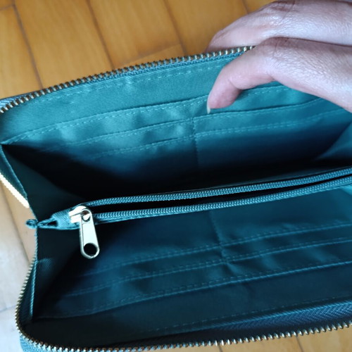 Oriflame wallet like new, blue and turquoise, faux leather