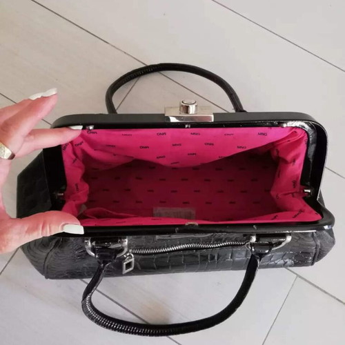 Black classic bag MNG