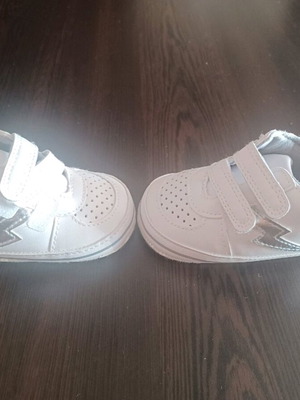 Бебешки обувки Mothercare като нови 3-6 месеца