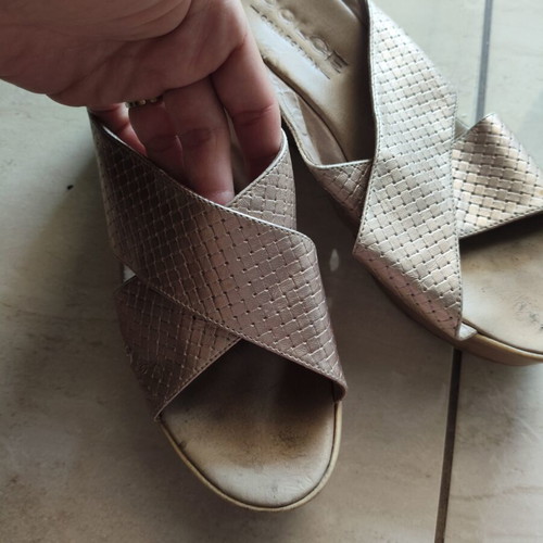 Dolce slippers used, size 40, gold