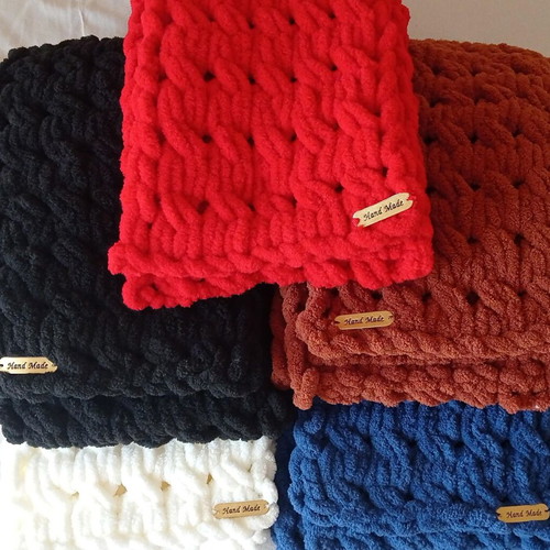Handmade Alize Puffy Scarf custom made, ultra-soft hypoallergenic yarn
