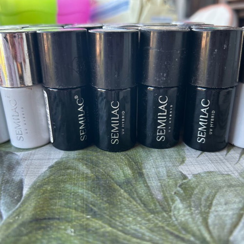 Semilac semi-permanent nail polishes like new