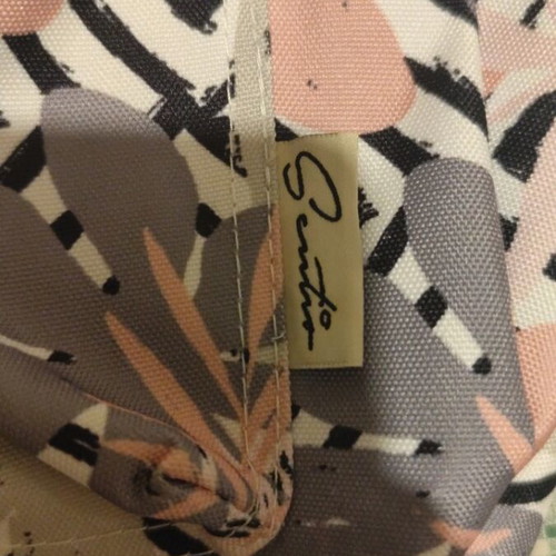 Sentio backpack like new, large size, gray and pink