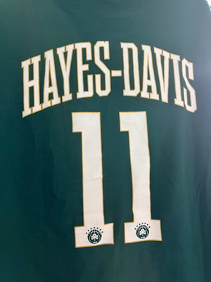 Hayes Davis Jersey used, large size