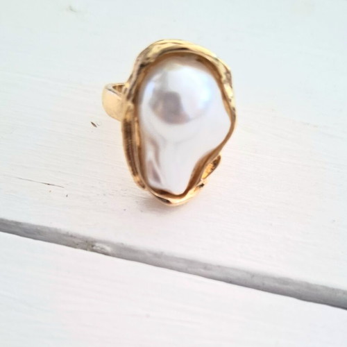 Parfois stainless steel ring with pearl, size For All