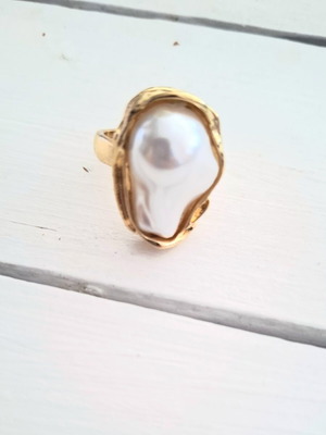 Parfois stainless steel ring with pearl, size For All