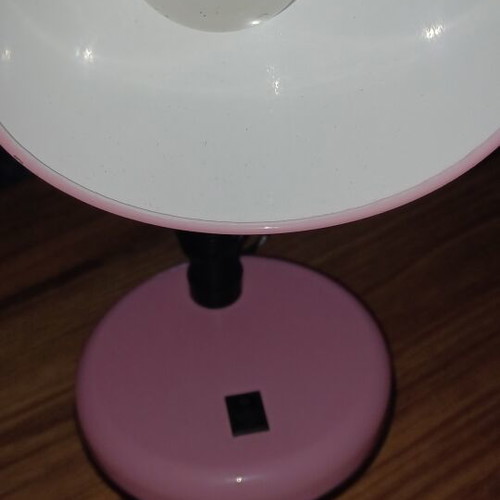 Desk lamp like new, pink girly